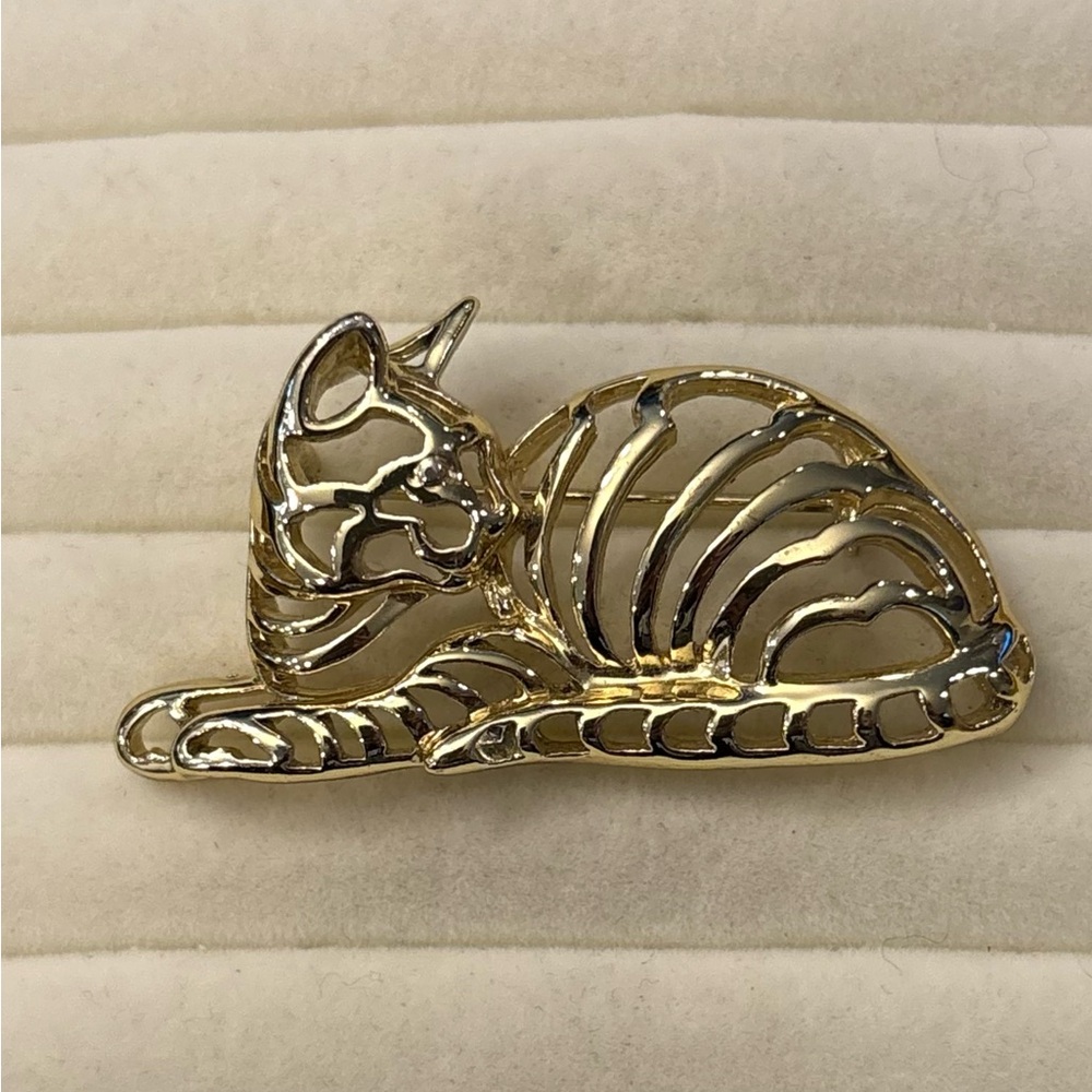 Vintage DANECRAFT Open‎ Work Cat Brooch HEAVY GOLD PLATED Estate Signed Classic